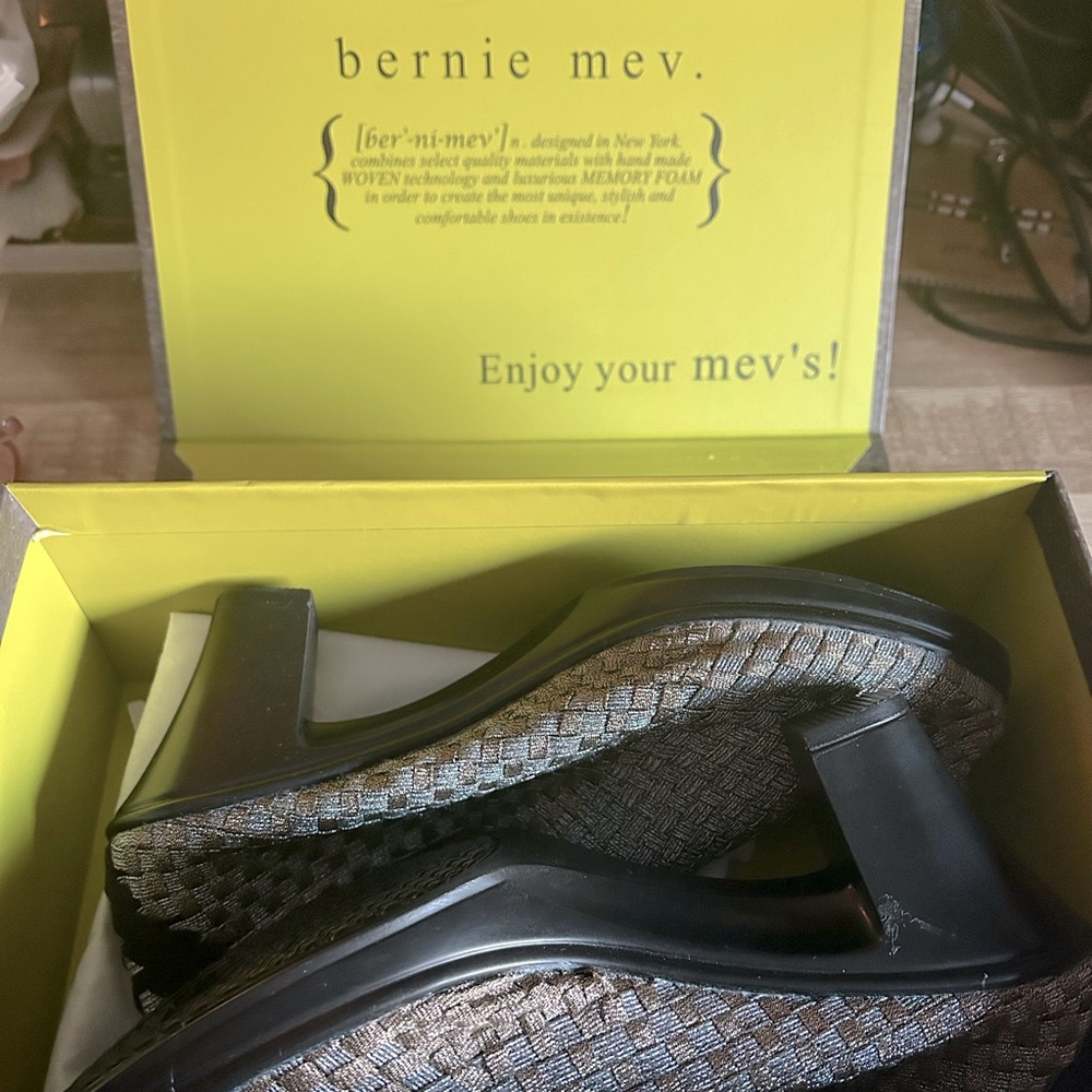 Bernie Mev shoes